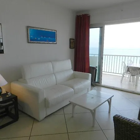 Apartment Le Lavandou, 2 Pieces, 4 Personnes - Fr-1-251-616